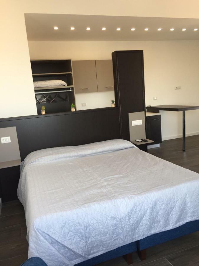 Residenza Garibaldi Daire Napoli Dış mekan fotoğraf