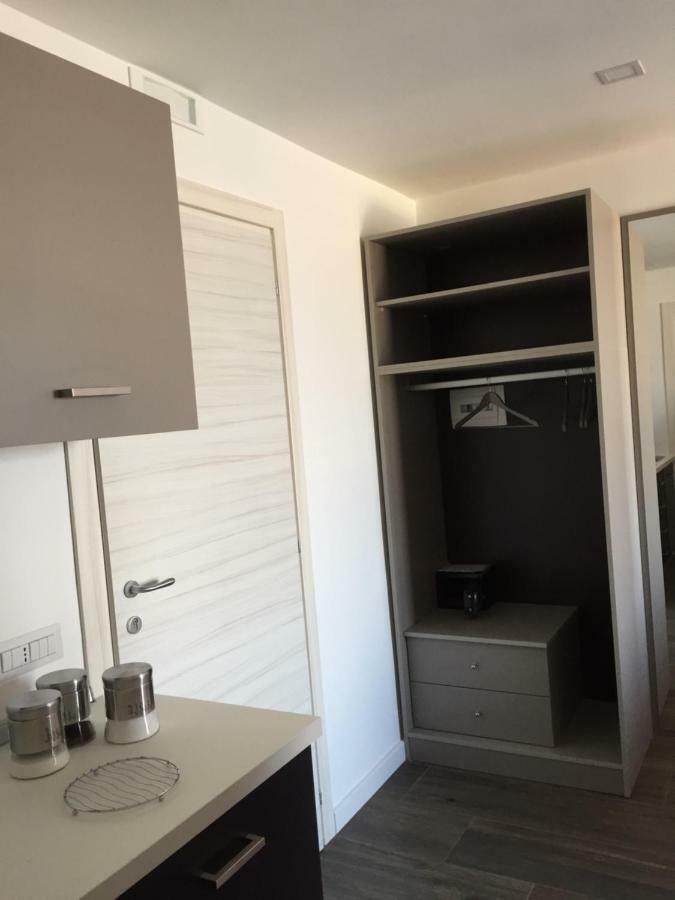 Residenza Garibaldi Daire Napoli Dış mekan fotoğraf